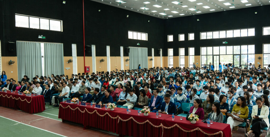 Toàn cảnh hội trường buổi "OPEN STEAM DAY"